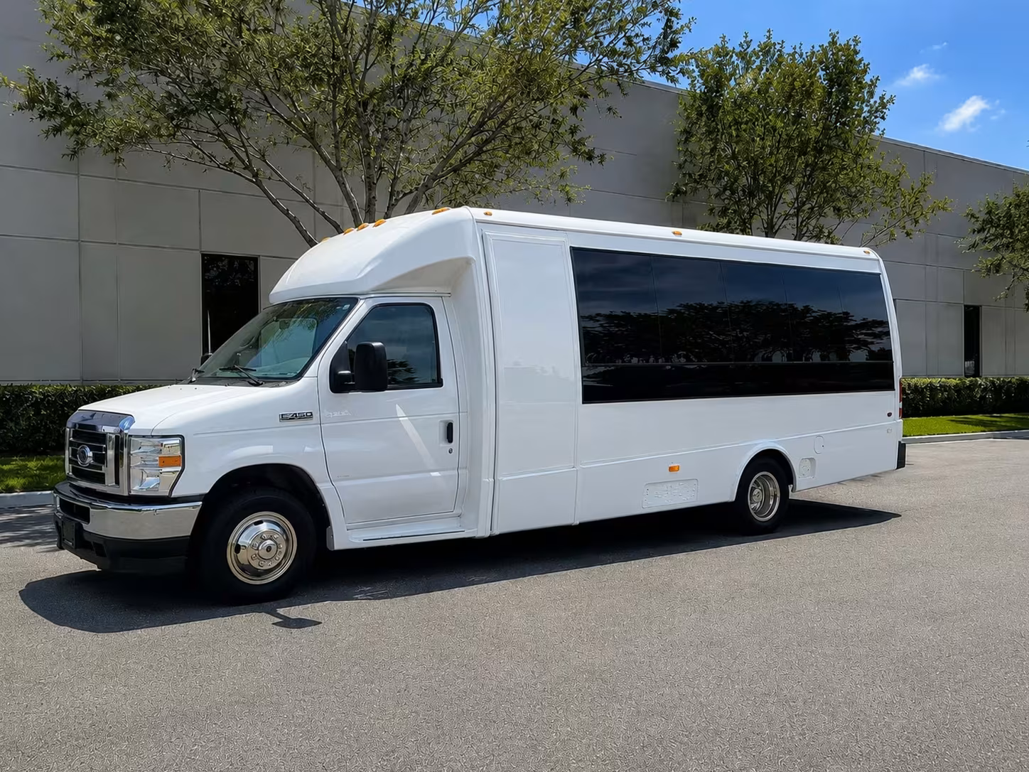 18 passenger minibus