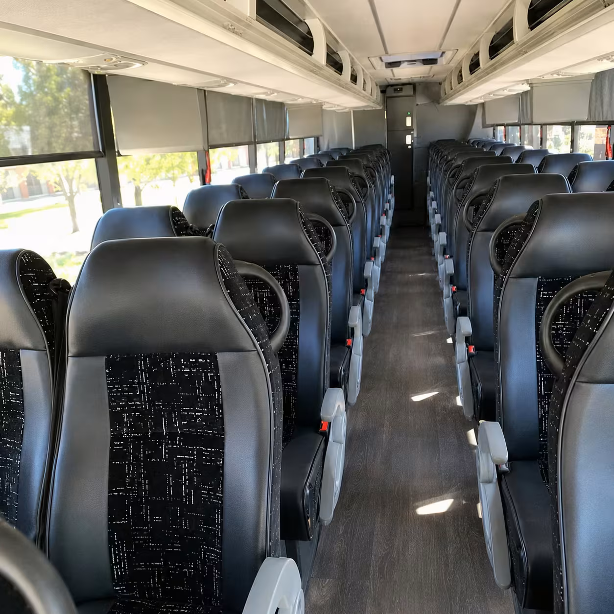 sports team fan charter bus rentals in reading