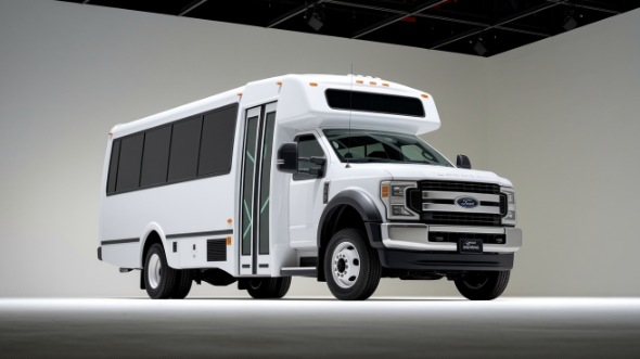 15 passenger minibus reading